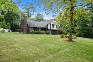 148 Sandra Ln, North Andover, MA 01845 - Photo 4