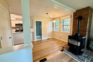 8A Warren Pl, Framingham, MA 01701 - Photo 4
