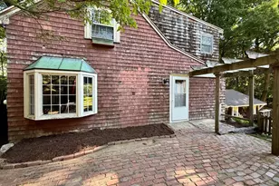8A Warren Pl, Framingham, MA 01701 - Photo 12