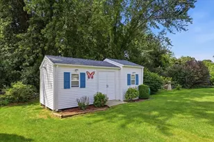 18 Picard Ct, Swansea, MA 02777 - Photo 38