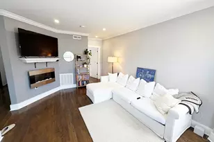27 Plymouth St, Cambridge, MA 02141 - Photo 2