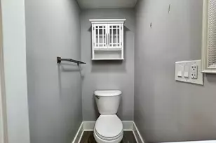 27 Plymouth St, Cambridge, MA 02141 - Photo 10