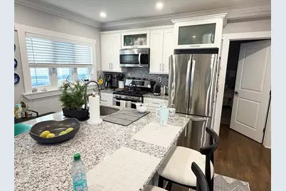 27 Plymouth St #3, Cambridge, MA 02141 - Photo 6