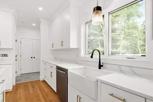 8 Booth Rd, Dedham, MA 02026 - Photo 20