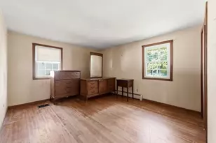 60 S West St, Agawam, MA 01001 - Photo 16