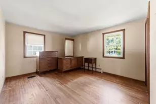60 S West St, Agawam, MA 01001 - Photo 16