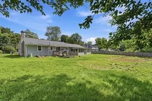 60 S West St, Agawam, MA 01001 - Photo 6