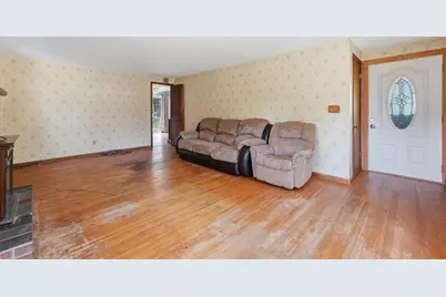 60 S West St, Agawam, MA 01001 - Photo 24