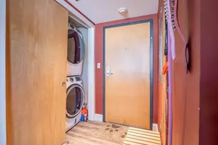 147 Centre St, Brockton, MA 02301 - Photo 6