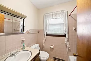 115 Bemis Rd, Holyoke, MA 01040 - Photo 14