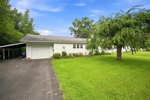 115 Bemis Rd, Holyoke, MA 01040 - Photo 2