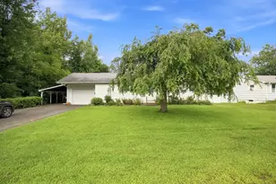 115 Bemis Rd, Holyoke, MA 01040 - Photo 4