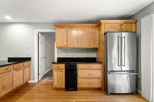7 Hartswood Dr, Haverhill, MA 01830 - Photo 8