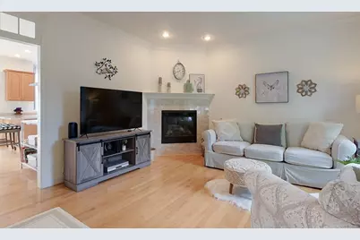 38 Tarbell St #7B, Pepperell, MA 01463 - Photo 10