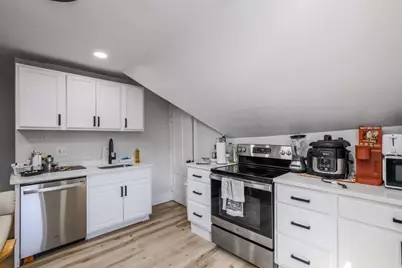12 Richmond Ave, Worcester, MA 01602 - Photo 30