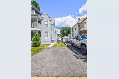 12 Richmond Ave, Worcester, MA 01602 - Photo 4