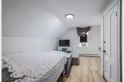 12 Richmond Ave, Worcester, MA 01602 - Photo 32