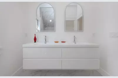 32 Hickory Cliff Rd, Newton, MA 02464 - Photo 32