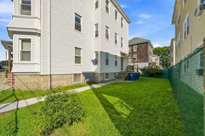 99 Hazard St, New Bedford, MA 02740 - Photo 4
