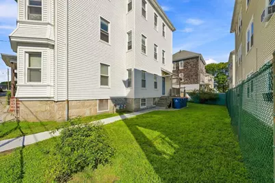 99 Hazard St, New Bedford, MA 02740 - Photo 4