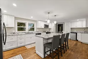 46 Harvard St, Halifax, MA 02338 - Photo 12