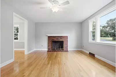 203 Hobart St, Braintree, MA 02184 - Photo 16