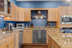 10 Ocean Ave, Revere, MA 02151 - Photo 10