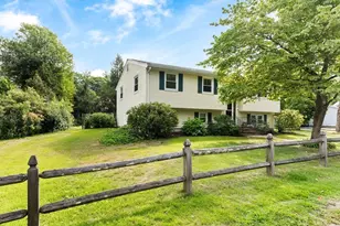 8 Green St, Billerica, MA 01821 - Photo 2