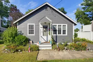 46 W Shore Rd, Holbrook, MA 02343 - Photo 2