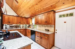 7 Village Dr, Sandwich, MA 02537 - Photo 12