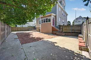 16 Bedford St, Quincy, MA 02169 - Photo 36