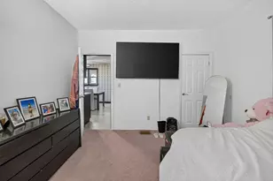 16 Bedford St, Quincy, MA 02169 - Photo 24