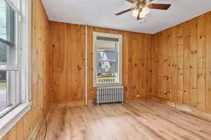 122 Lawrence, Clinton, MA 01510 - Photo 6