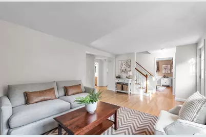 37 Nevins Avenue, Longmeadow, MA 01106 - Photo 4