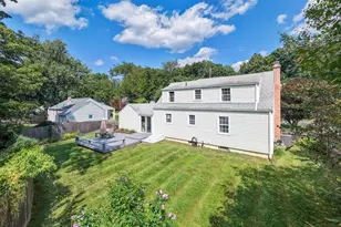37 Nevins Ave, Longmeadow, MA 01106 - Photo 2