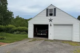 142 W Main St, Spencer, MA 01562 - Photo 4