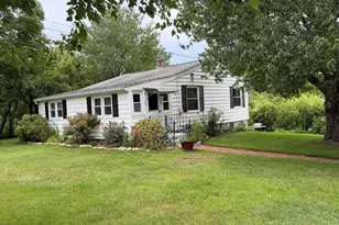 142 W Main St, Spencer, MA 01562 - Photo 2