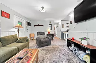 145 Brooks Village Rd, Templeton, MA 01468 - Photo 6