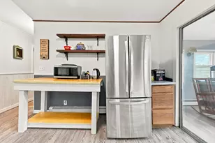 145 Brooks Village Rd, Templeton, MA 01468 - Photo 10