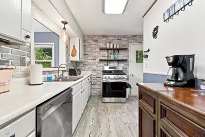 145 Brooks Village Road, Templeton, MA 01468 - Photo 8