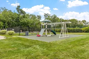 40 Edgelawn Ave, North Andover, MA 01845 - Photo 22