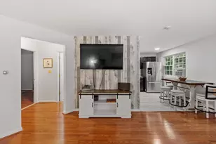 40 Edgelawn Ave, North Andover, MA 01845 - Photo 6