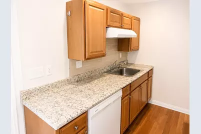 19 Chestnut St #21D, Framingham, MA 01701 - Photo 10