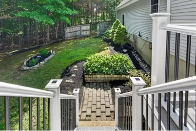 1036 Pleasant Street, Leominster, MA 01453 - Photo 36