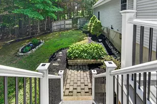 1036 Pleasant St, Leominster, MA 01453 - Photo 36