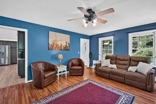 1036 Pleasant St, Leominster, MA 01453 - Photo 20