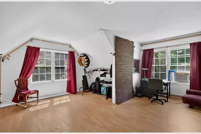 1036 Pleasant Street, Leominster, MA 01453 - Photo 32