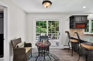 1036 Pleasant St, Leominster, MA 01453 - Photo 12