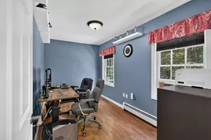 1036 Pleasant St, Leominster, MA 01453 - Photo 18