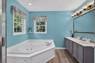 1036 Pleasant St, Leominster, MA 01453 - Photo 24